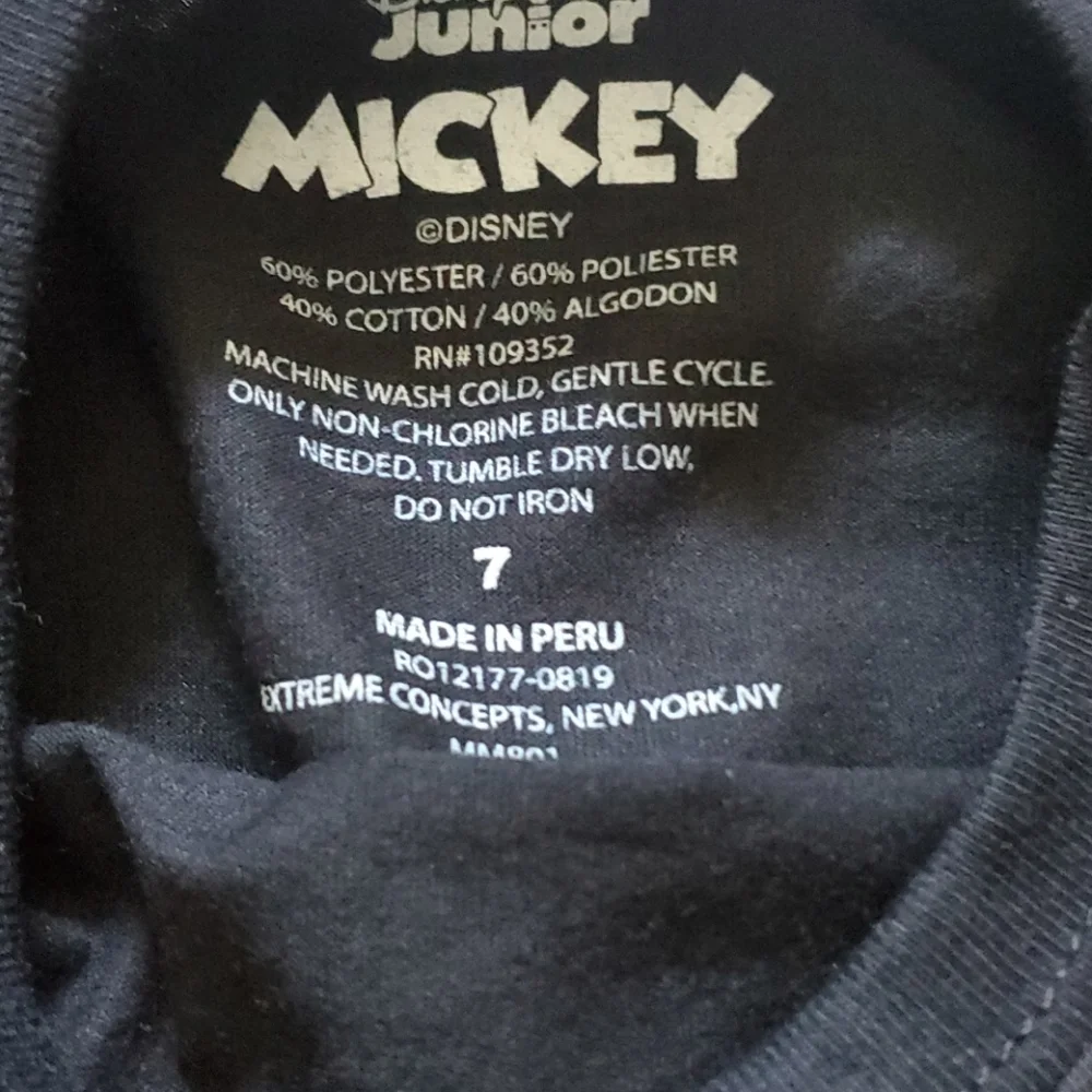 🆕️ GAP/DISNEY BOYS OUTFIT (SHORTS & MICKEY SHIRT)